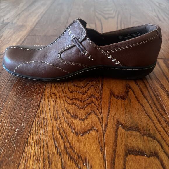 Clarks Bendables Loafers Womens Shoes Size 8 Brown Leather Comfort Stretch 35063 - Picture 9 of 16